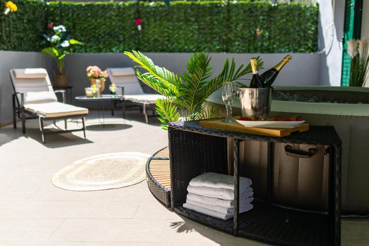 Oasis Luxury Apartment With Terrarce And Jacuzzi Split Bagian luar foto