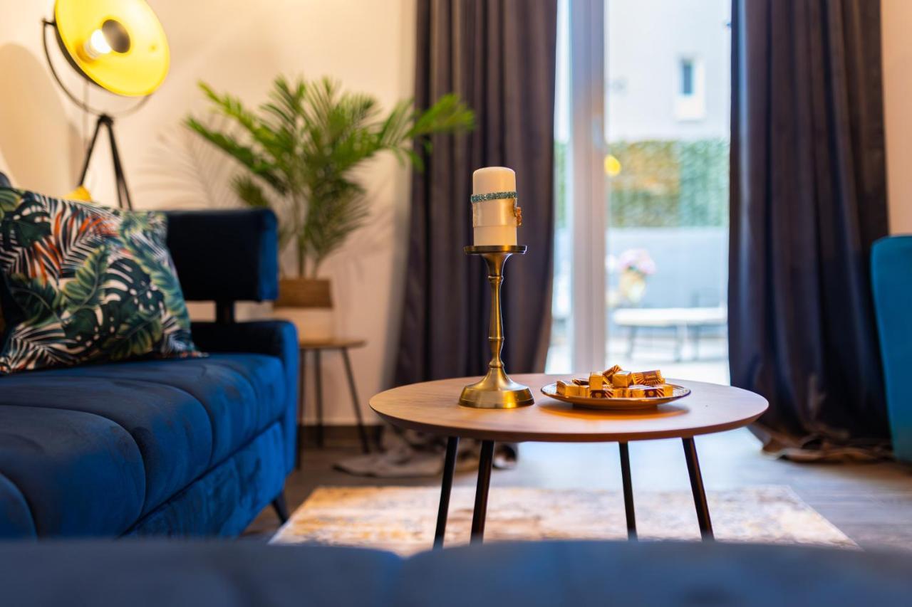 Oasis Luxury Apartment With Terrarce And Jacuzzi Split Bagian luar foto
