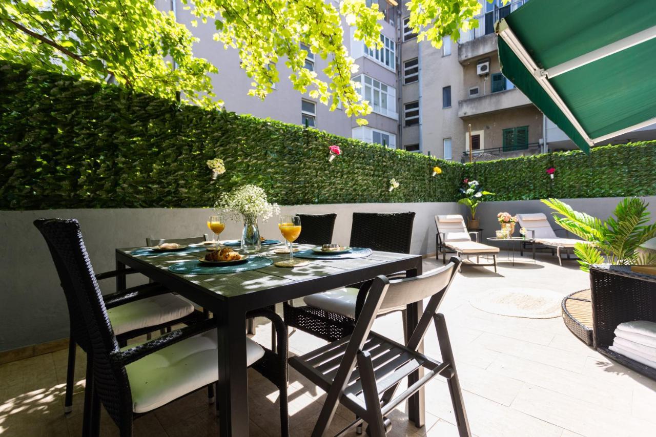 Oasis Luxury Apartment With Terrarce And Jacuzzi Split Bagian luar foto
