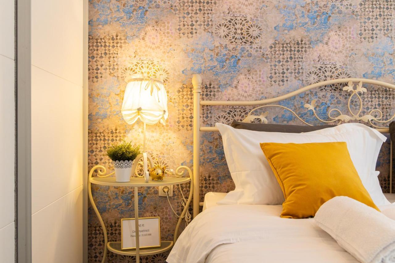 Oasis Luxury Apartment With Terrarce And Jacuzzi Split Bagian luar foto
