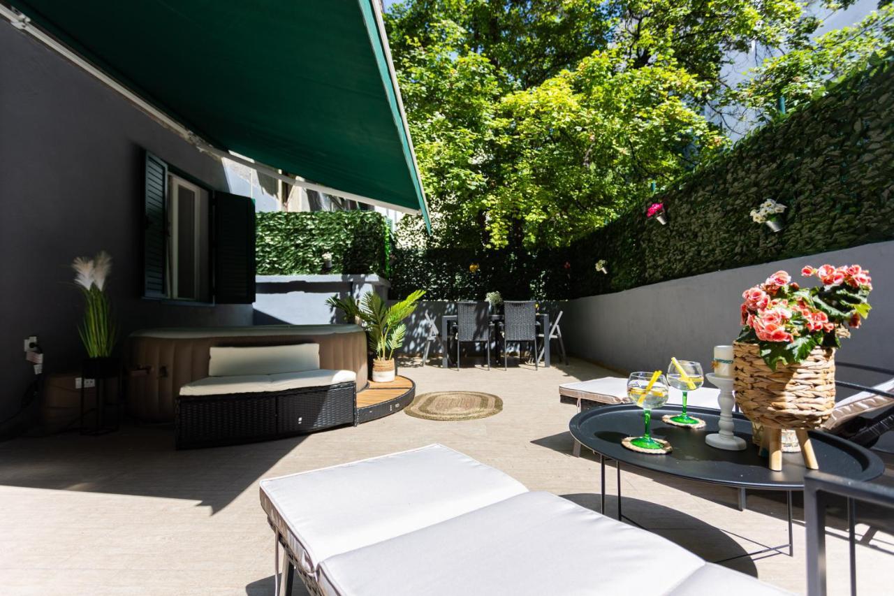 Oasis Luxury Apartment With Terrarce And Jacuzzi Split Bagian luar foto