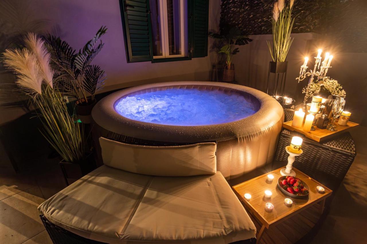Oasis Luxury Apartment With Terrarce And Jacuzzi Split Bagian luar foto