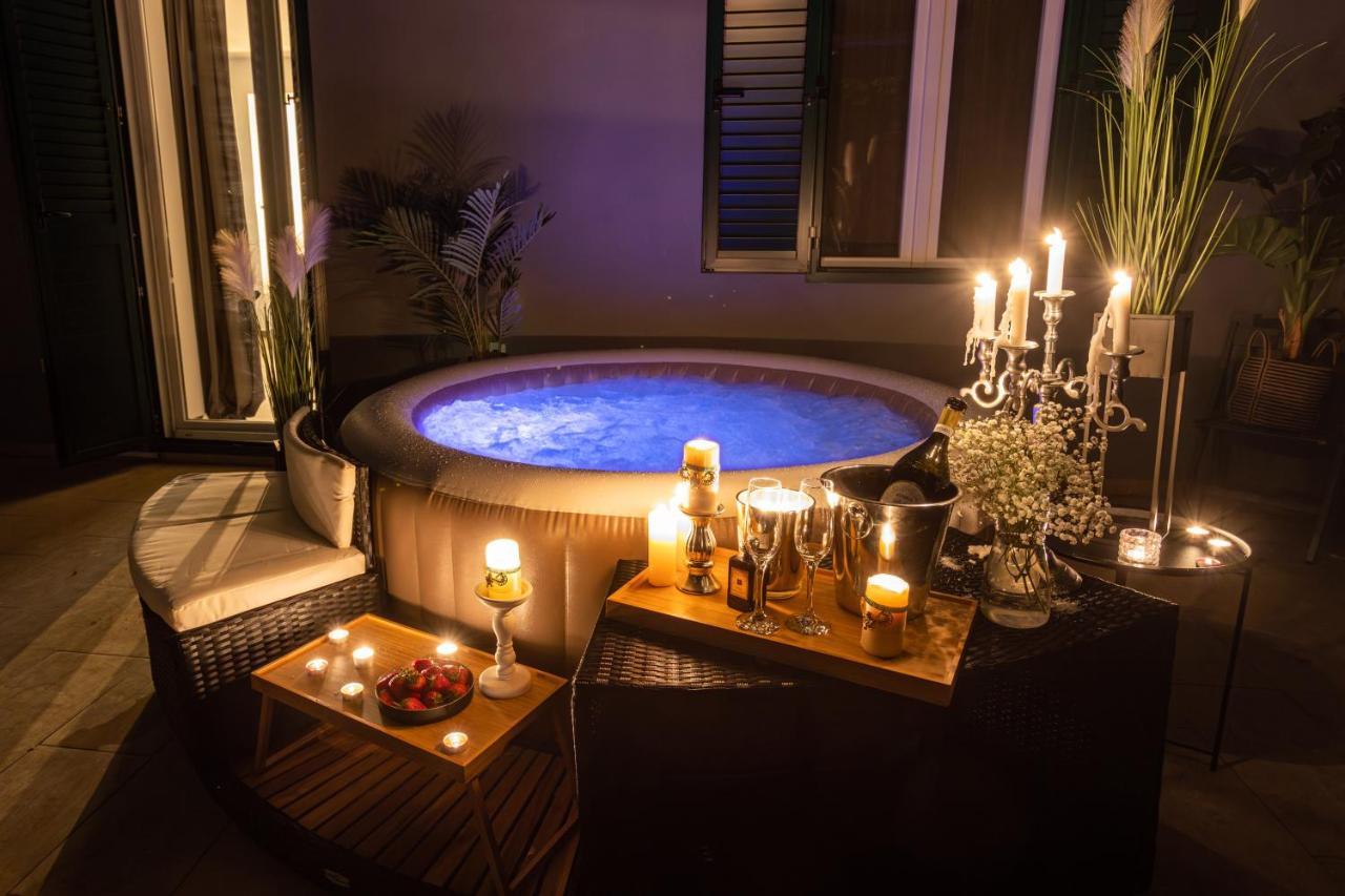 Oasis Luxury Apartment With Terrarce And Jacuzzi Split Bagian luar foto